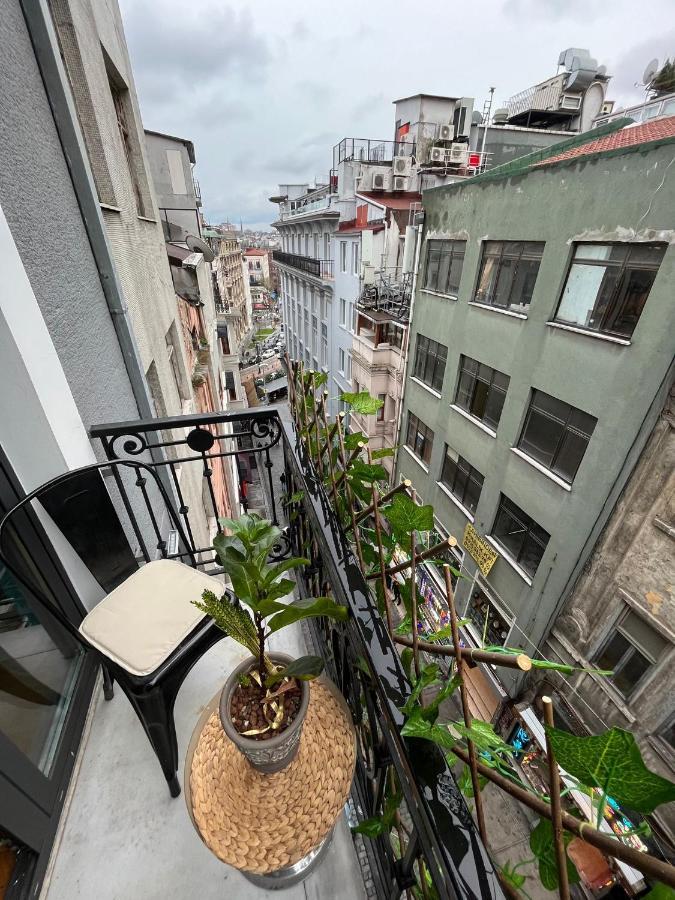 Royal Galata Hotel Istanbul Exterior photo